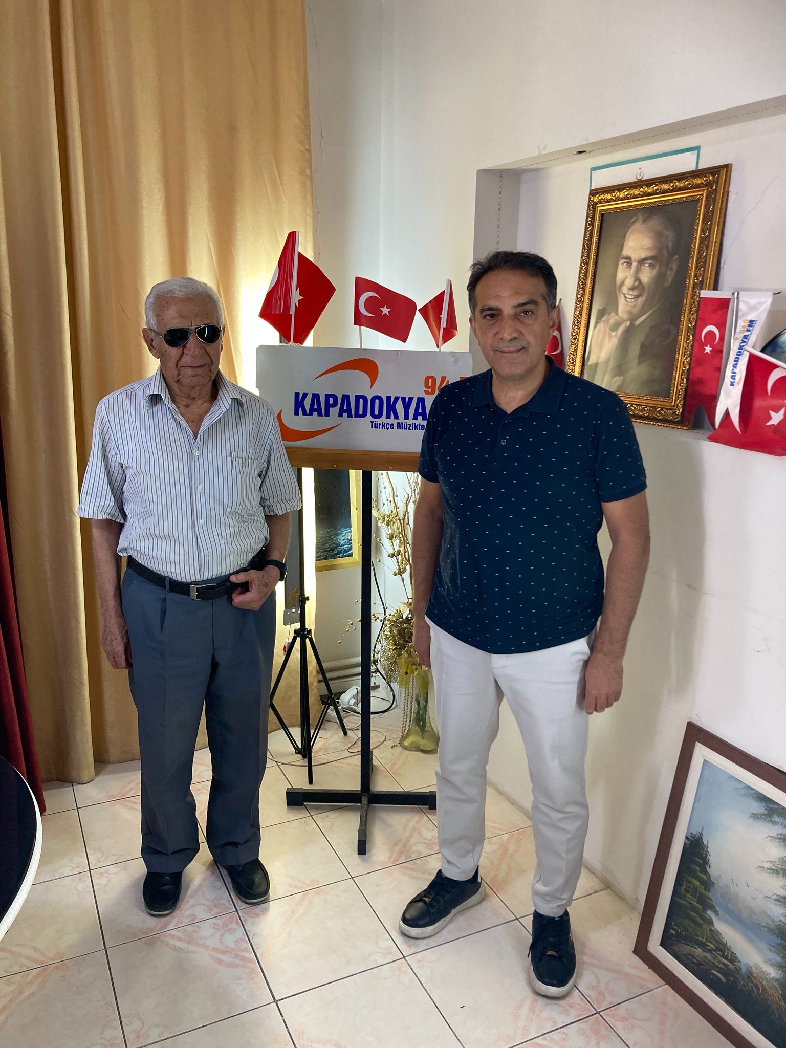 ÖMER KAVAK VE DOÇENT DOKTOR METİN DOĞAN 30 AĞUSTOS ZAFER BAYRAMINI KUTLADILAR...